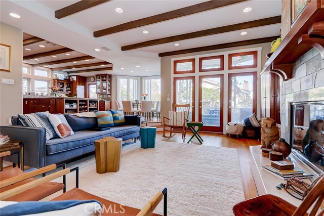 2200 John Street, Manhattan Beach, California 90266, 4 Bedrooms Bedrooms, ,3 BathroomsBathrooms,Residential,Sold,John,SB23065646