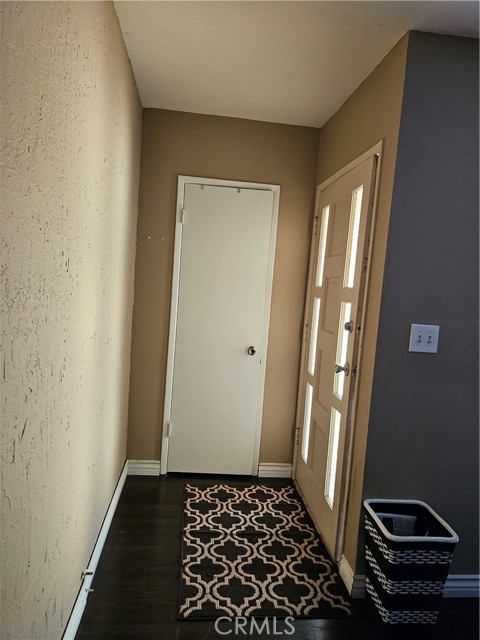 5573 Bonnie Brae Street, Montclair CA: https://media.crmls.org/medias/e5679905-c97f-4c6e-9249-2eca938b2ee0.jpg