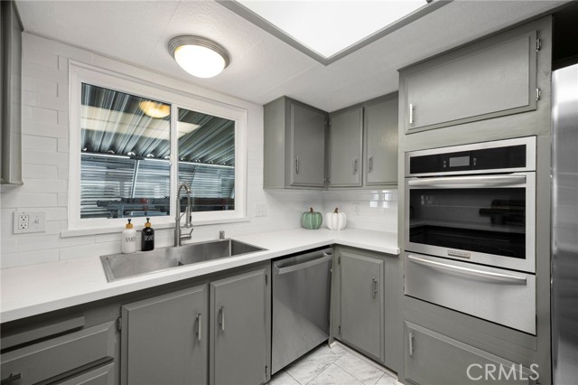 2851 Rolling Hills, Fullerton CA: https://media.crmls.org/medias/e567abf5-66e6-473b-a888-4fff516529ba.jpg