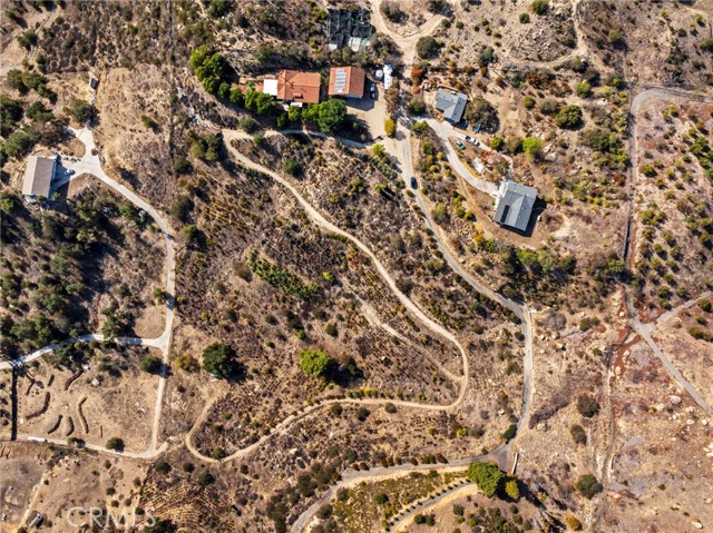 2311 Rose Road, Fallbrook CA: https://media.crmls.org/medias/e5686371-0ad1-4cb3-b821-26b2b98784d1.jpg