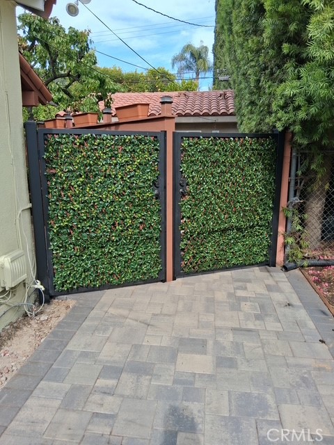 Detail Gallery Image 20 of 40 For 4244 Laurelgrove Ave, Studio City,  CA 91604 - 3 Beds | 2 Baths