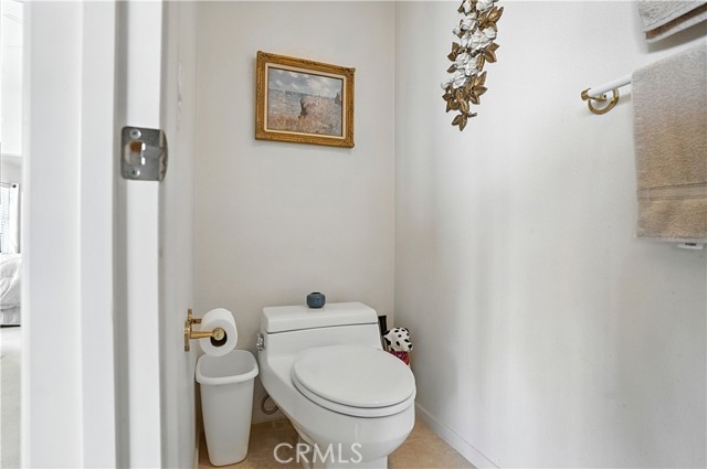 51 Corte Madera, Lake Elsinore CA: https://media.crmls.org/medias/e569788f-9aae-4faf-bf4f-562327d82bd3.jpg