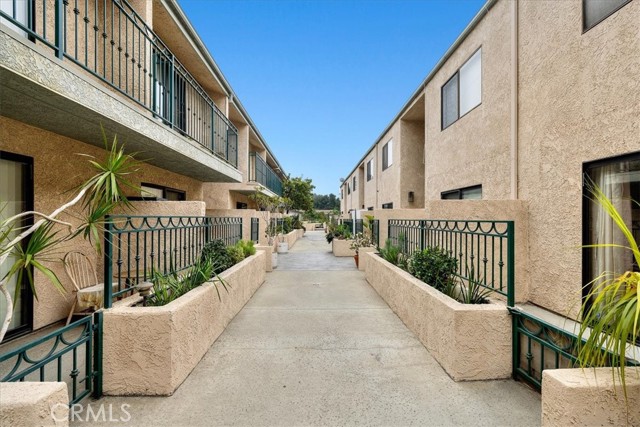 Detail Gallery Image 18 of 24 For 2491 Purdue Ave #107,  Los Angeles,  CA 90064 - 1 Beds | 1 Baths