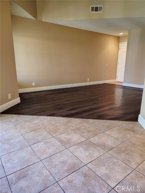 Detail Gallery Image 3 of 12 For 19229 Palo Verde Dr, Apple Valley,  CA 92308 - 2 Beds | 2 Baths