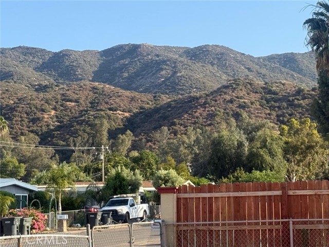 33013 Arbolado Lane, Lake Elsinore CA: https://media.crmls.org/medias/e56bb36e-3cfa-4a74-bb5b-add590ab3ef0.jpg