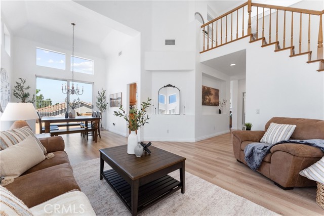 1443 Canyon Crest Drive, Corona CA: https://media.crmls.org/medias/e56c38a2-bdf5-47b4-9db4-db136d00b269.jpg