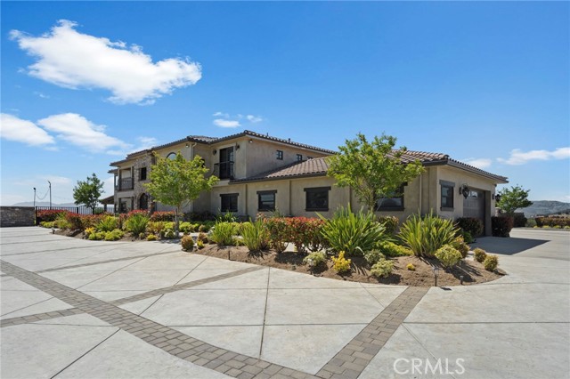 29732 Arroyo Oak Lane, Castaic CA: https://media.crmls.org/medias/e56c3c2c-ff82-4747-badb-c2c58e13aa7f.jpg