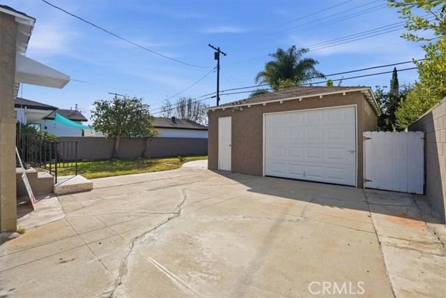 Detail Gallery Image 23 of 28 For 4031 Minerva, Culver City,  CA 90066 - 3 Beds | 1 Baths