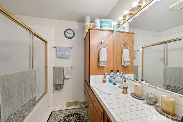 Detail Gallery Image 31 of 35 For 7857 Embry Point, San Diego,  CA 92126 - 5 Beds | 3 Baths