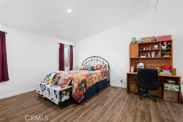1863 Norwood Drive, Paradise CA: https://media.crmls.org/medias/e56dcaf0-2d61-4091-8bbb-a3a134f78f15.jpg
