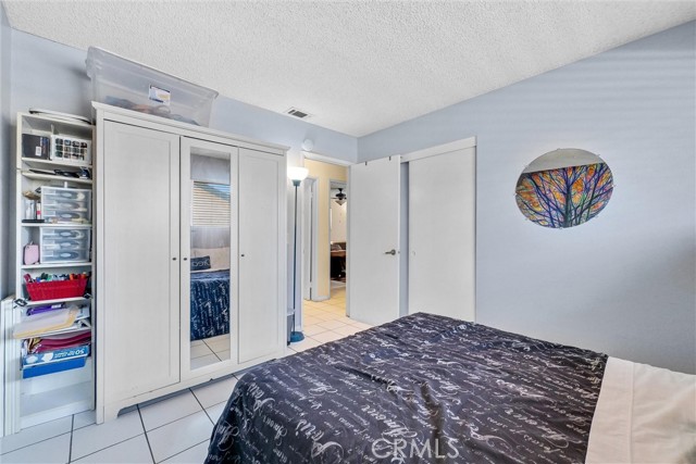 6765 Jadeite Avenue, Rancho Cucamonga CA: https://media.crmls.org/medias/e56e9957-4d2d-4be1-83bb-30615fa70260.jpg