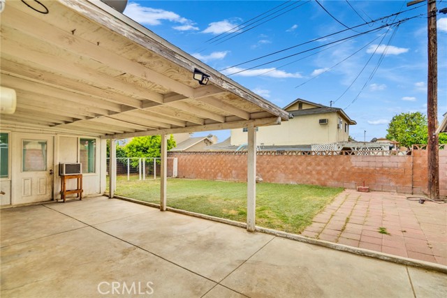 1794 Plaza Serena, Ontario CA: https://media.crmls.org/medias/e56eab32-6c2f-4dc4-9c27-f23d9cd00b0e.jpg