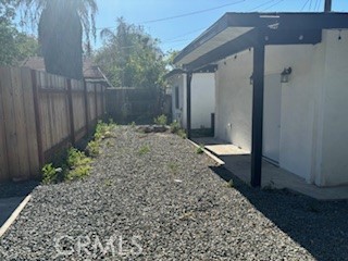 Detail Gallery Image 5 of 15 For 719 Circle City Dr #B,  Corona,  CA 92879 - 3 Beds | 2 Baths