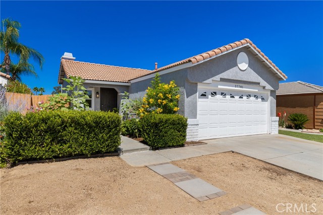 27781 Spring Meadow Court, Menifee CA: https://media.crmls.org/medias/e56f3c8d-4af1-4d81-93c7-f15398c0e19d.jpg