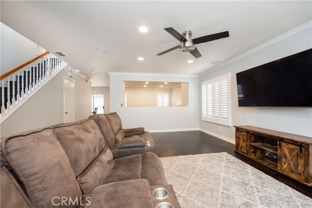 3498 Birchleaf Drive, Corona CA: https://media.crmls.org/medias/e5706c08-aec1-4297-b3da-7be7907c5713.jpg