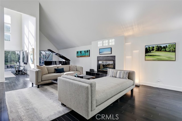 636 27th Street, Manhattan Beach, California 90266, 4 Bedrooms Bedrooms, ,3 BathroomsBathrooms,Residential,Sold,27th,SB21265016