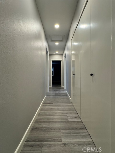 204 E I Street, Ontario CA: https://media.crmls.org/medias/e570d5ad-29e8-46c2-b3f3-317714ee19d5.jpg