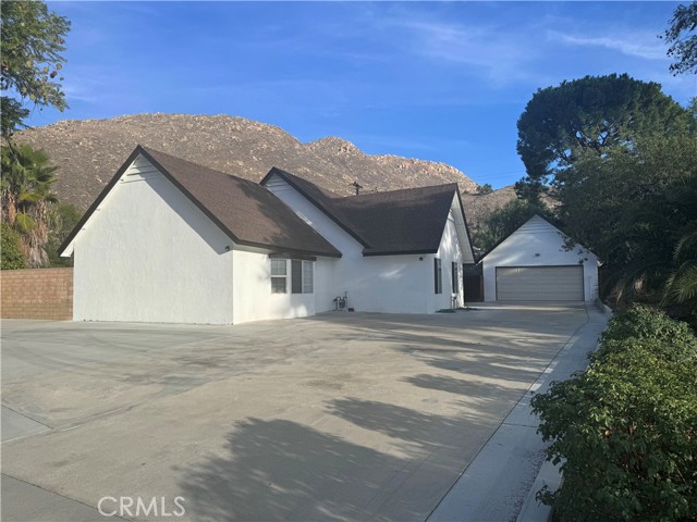 MLS# OC23227332