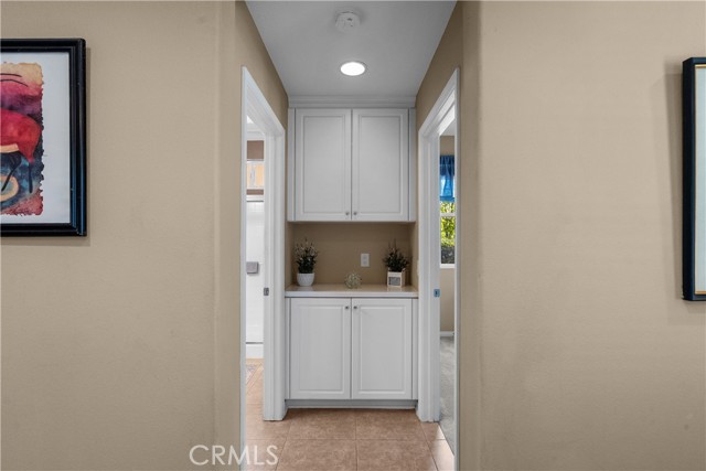 29266 Mission Trail Lane, Valencia CA: https://media.crmls.org/medias/e571cb3a-df87-4b10-ac45-8ff139da6b44.jpg
