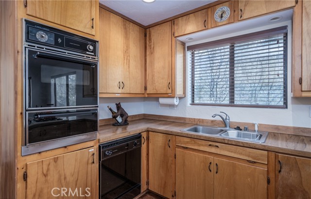 Detail Gallery Image 5 of 35 For 1772 Columbine Dr, Big Bear City,  CA 92314 - 3 Beds | 2/1 Baths