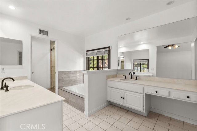19613 Hiawatha Street, Chatsworth CA: https://media.crmls.org/medias/e5721178-560a-4df7-a4c2-39e31df264de.jpg