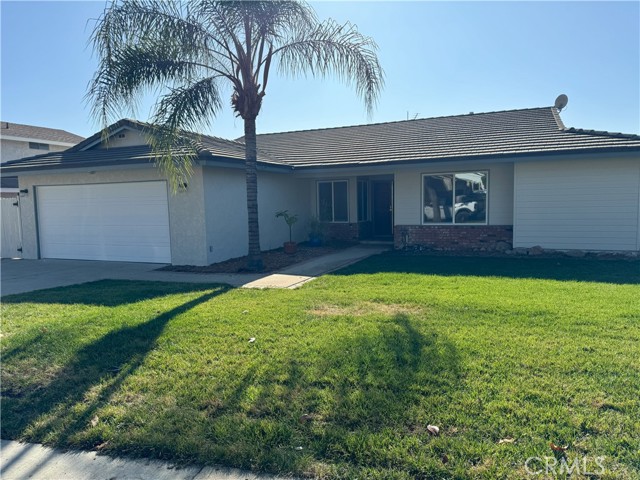 1112 Coronado Street, Upland CA: https://media.crmls.org/medias/e57241a1-fadc-423c-a983-ad9780bee2ff.jpg