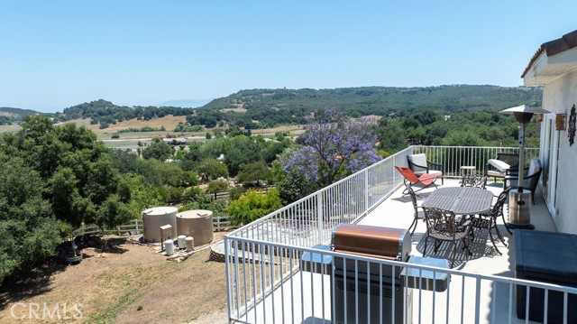 18380 Avenida Caleta, Murrieta CA: https://media.crmls.org/medias/e572e503-389e-4208-a67a-44291d30f362.jpg