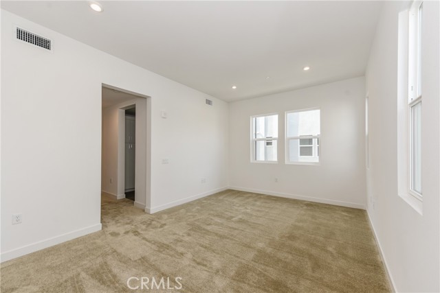 1510 S Urbana Street, Anaheim CA: https://media.crmls.org/medias/e5731feb-f392-42b2-894a-1b6d8435785d.jpg
