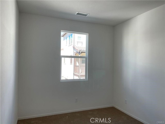 Detail Gallery Image 10 of 13 For 8324 Spirit St, Chino,  CA 91708 - 3 Beds | 2/1 Baths