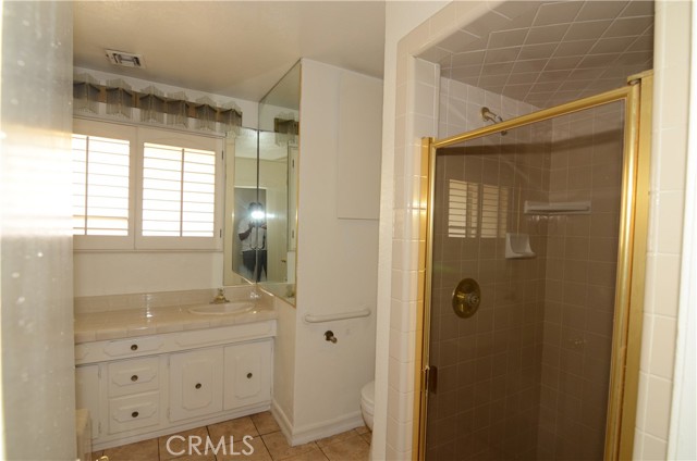 Detail Gallery Image 7 of 15 For 1529 W 81st St, Los Angeles,  CA 90047 - 3 Beds | 1 Baths