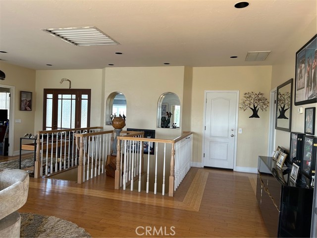 28856 Yosemite Place, Canyon Lake CA: https://media.crmls.org/medias/e575dd62-a23f-4d4d-a89b-b30573d6457c.jpg
