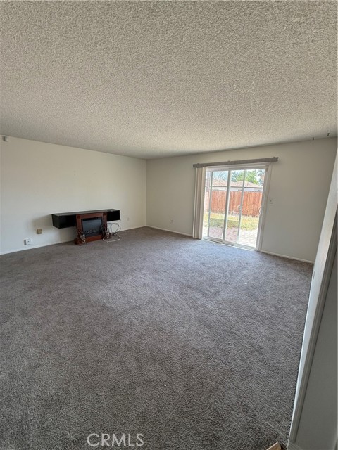 1564 Monte Vista Avenue, Rosamond CA: https://media.crmls.org/medias/e577cf12-dd89-4ab5-9045-17e5f4092e8e.jpg