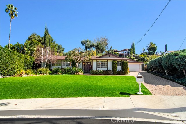 Detail Gallery Image 1 of 1 For 5728 Wallis Ln, Woodland Hills,  CA 91367 - 3 Beds | 2 Baths