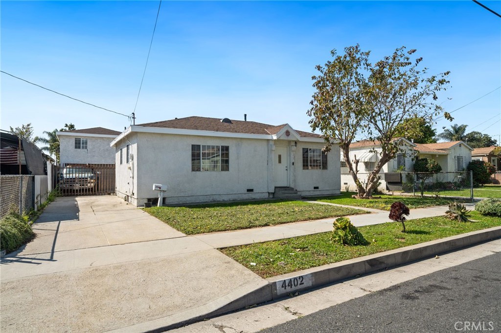 4402 Hartle Avenue