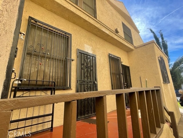 Detail Gallery Image 4 of 5 For 1835 W 12th St, Los Angeles,  CA 90006 - – Beds | – Baths