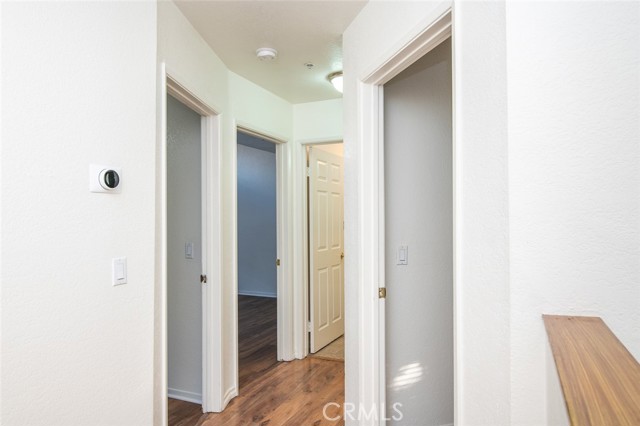 2930 Montrose Avenue, La Crescenta CA: https://media.crmls.org/medias/e57a2531-9d69-4f92-b94b-f1f35e918ea8.jpg