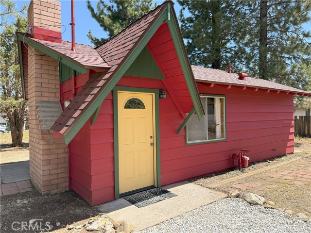 Detail Gallery Image 10 of 25 For 936 Pinon Ln, Big Bear City,  CA 92314 - 1 Beds | 1 Baths