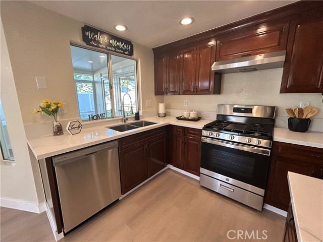 Detail Gallery Image 17 of 42 For 26888 Day Break Dr, Corona,  CA 92883 - 3 Beds | 2/1 Baths