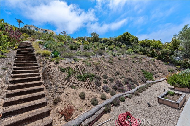 Detail Gallery Image 44 of 64 For 2340 Crestview Dr, Laguna Beach,  CA 92651 - 4 Beds | 5/1 Baths