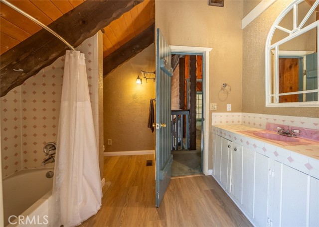 Detail Gallery Image 33 of 39 For 789 Iris Dr, Big Bear Lake,  CA 92315 - 3 Beds | 3 Baths