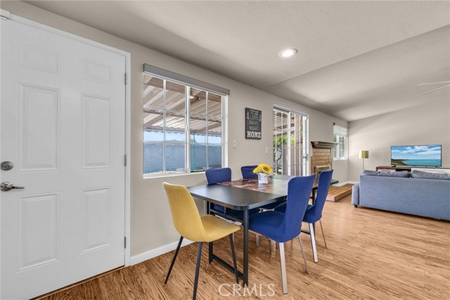 Detail Gallery Image 7 of 30 For 9562 Canton Ave, Anaheim,  CA 92804 - 4 Beds | 2 Baths