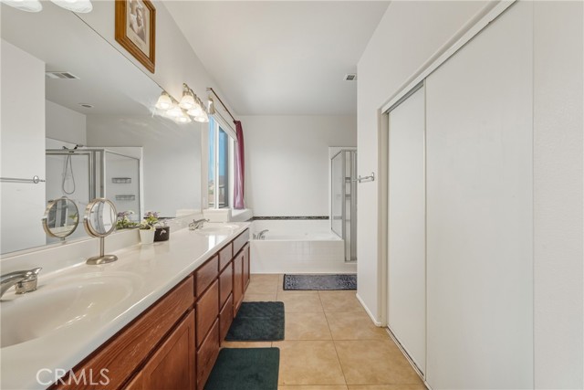 Detail Gallery Image 14 of 36 For 28853 Galaxy, Menifee,  CA 92586 - 5 Beds | 3 Baths