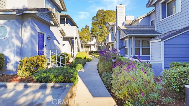 Detail Gallery Image 3 of 11 For 17863 Addison Ct #204,  Chino Hills,  CA 91709 - 2 Beds | 2 Baths