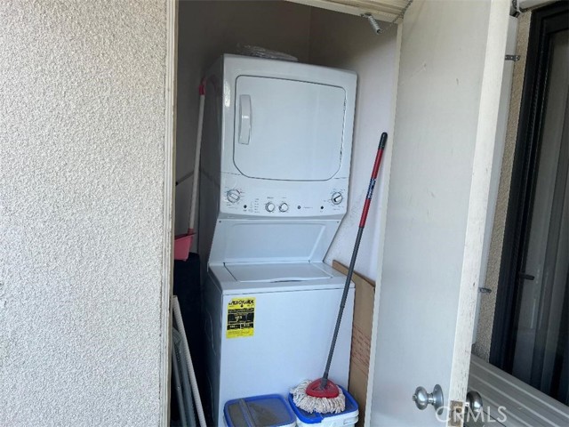 Image 21 of 27 For 321 Orange Avenue 306