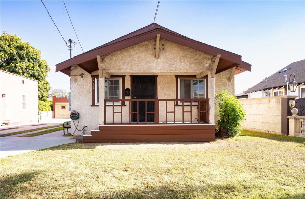 522 W Hillcrest Boulevard