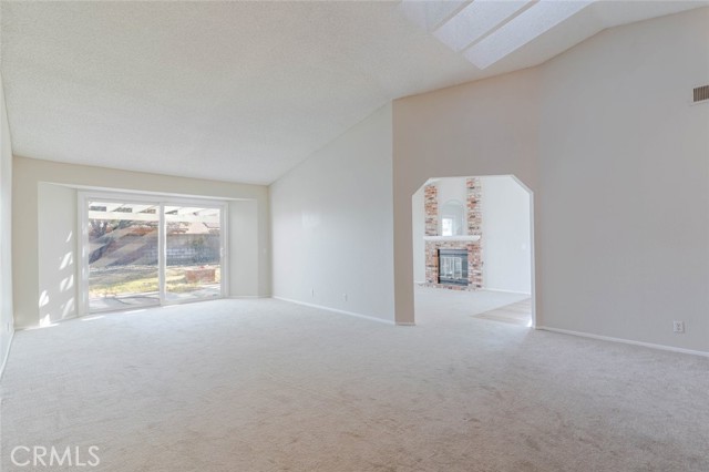 Detail Gallery Image 3 of 28 For 44022 31st St, Lancaster,  CA 93536 - 3 Beds | 2 Baths