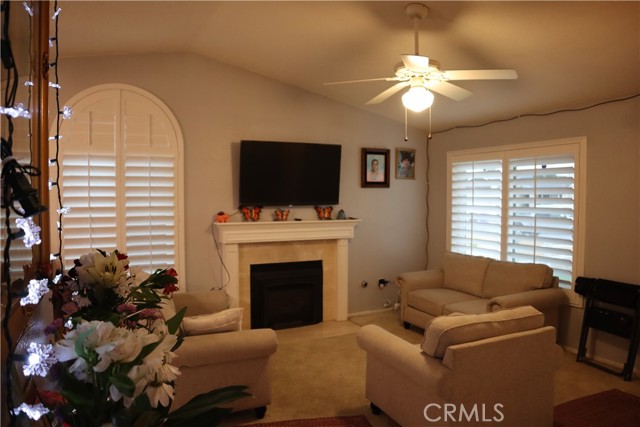 Detail Gallery Image 4 of 25 For 12422 Highgate Ave, Victorville,  CA 92395 - 2 Beds | 2 Baths