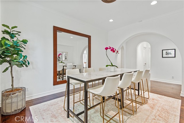 Detail Gallery Image 11 of 40 For 8005 Bell Crest Dr, Los Angeles,  CA 90045 - 6 Beds | 4 Baths