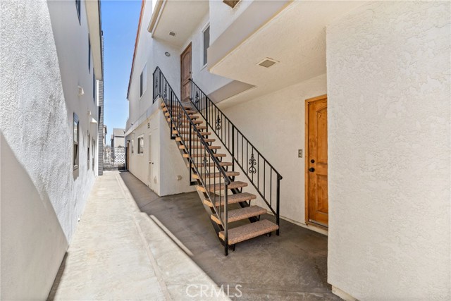 Detail Gallery Image 16 of 31 For 907 E Balboa Bld, Newport Beach,  CA 92661 - – Beds | – Baths