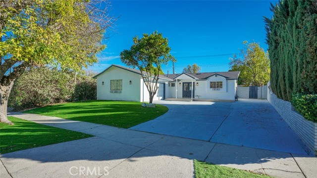 Detail Gallery Image 2 of 63 For 24306 Gilmore St, West Hills,  CA 91307 - 4 Beds | 2 Baths